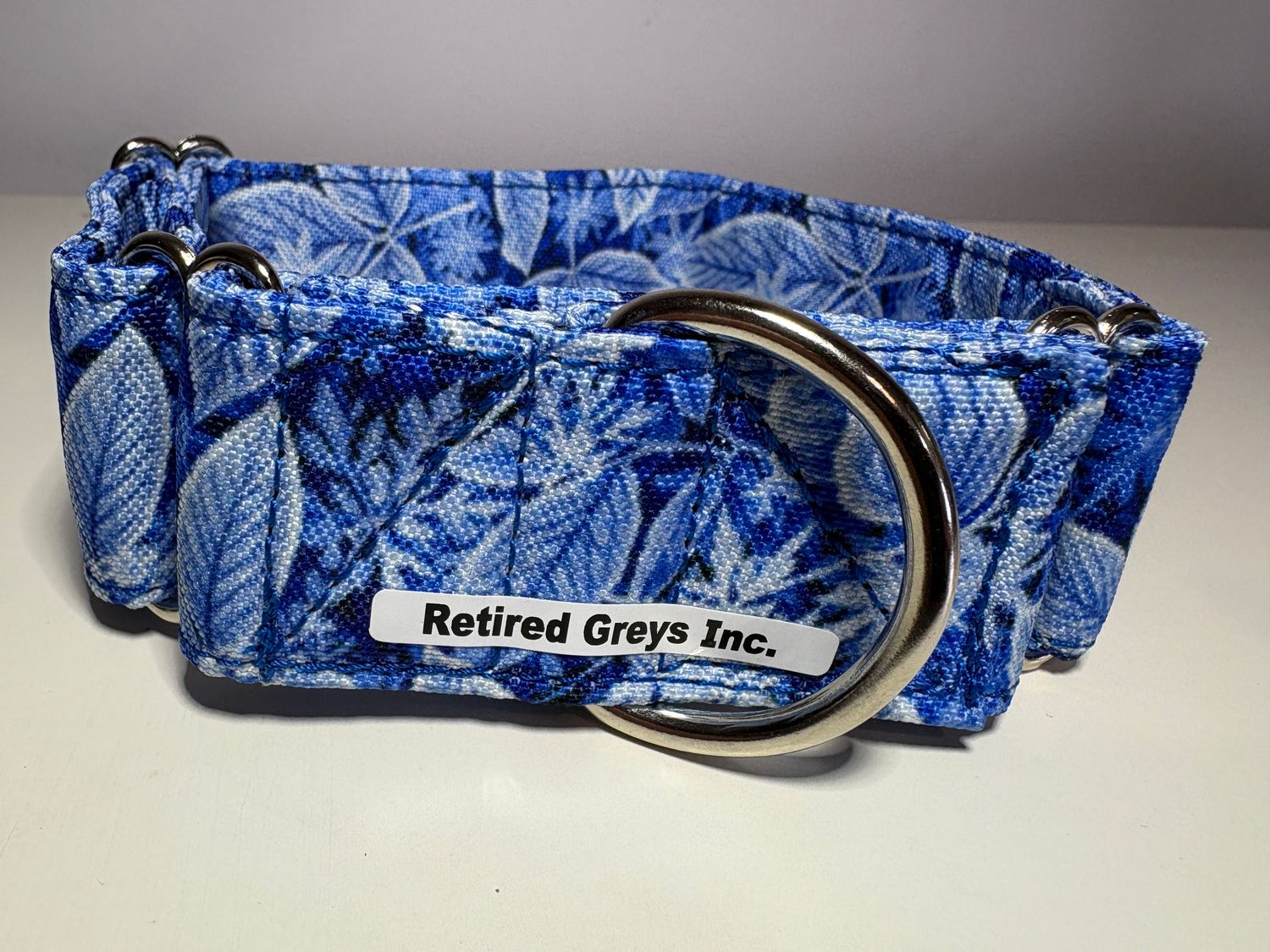 Classic Blue Leaves