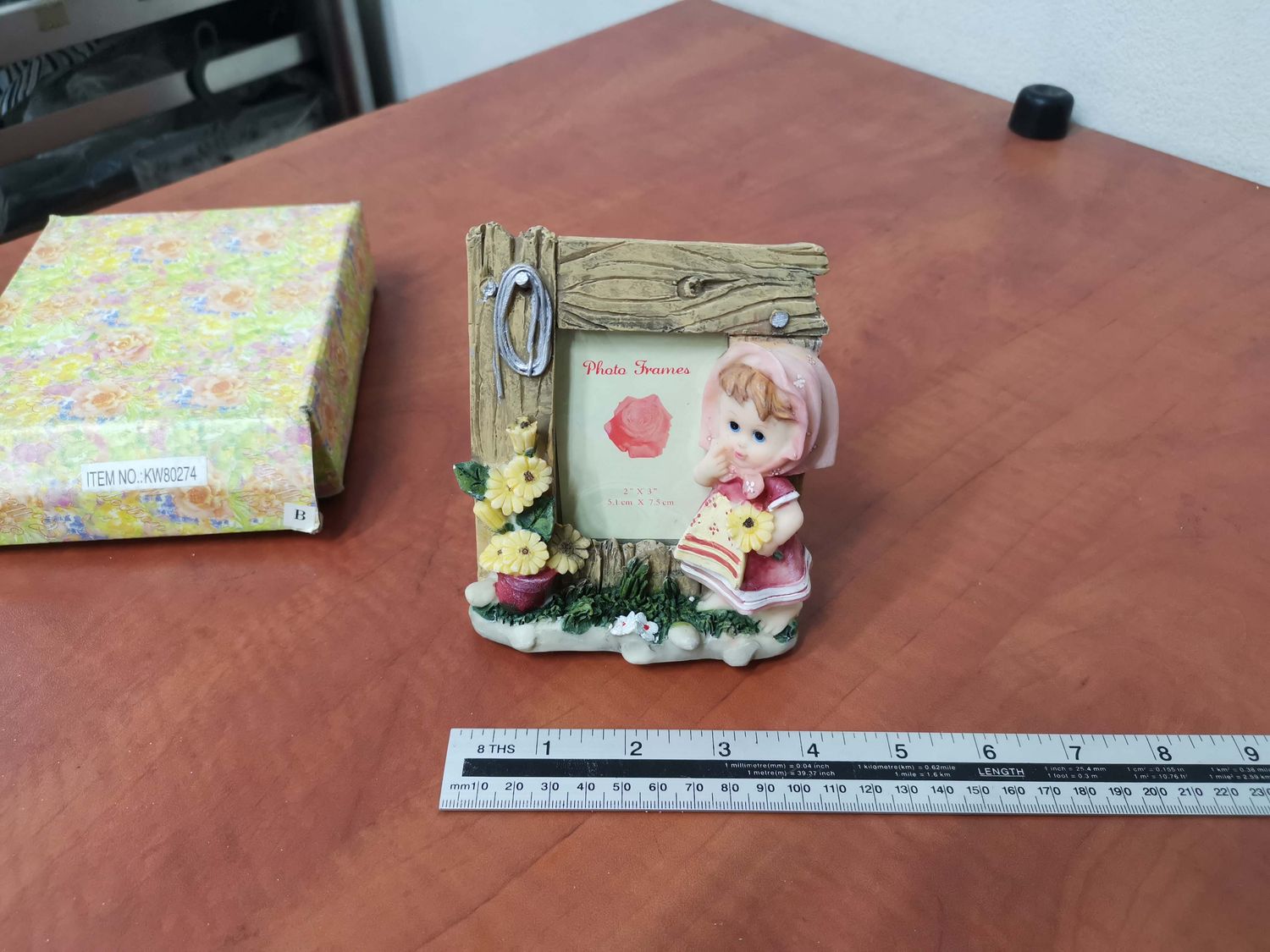 Porcelain photo frame 004