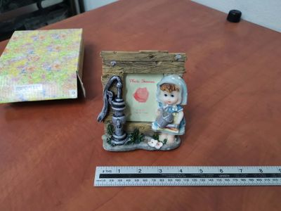 Porcelain photo frame 003