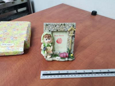 Porcelain photo frame 002