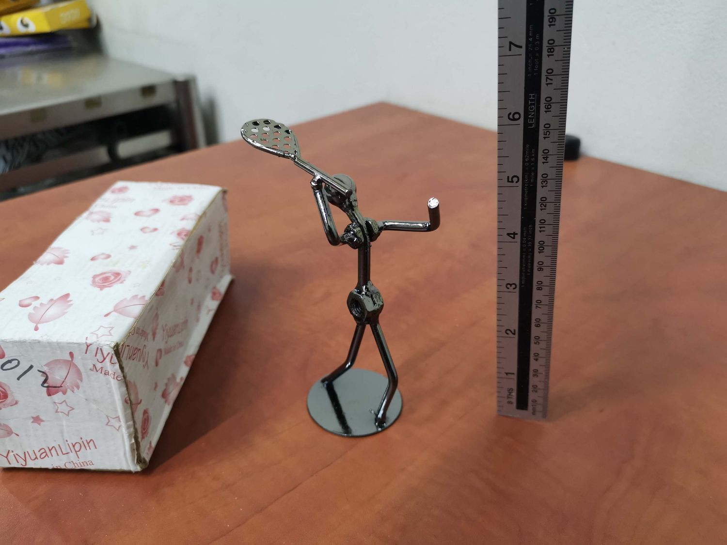 Metal ornament medium 012