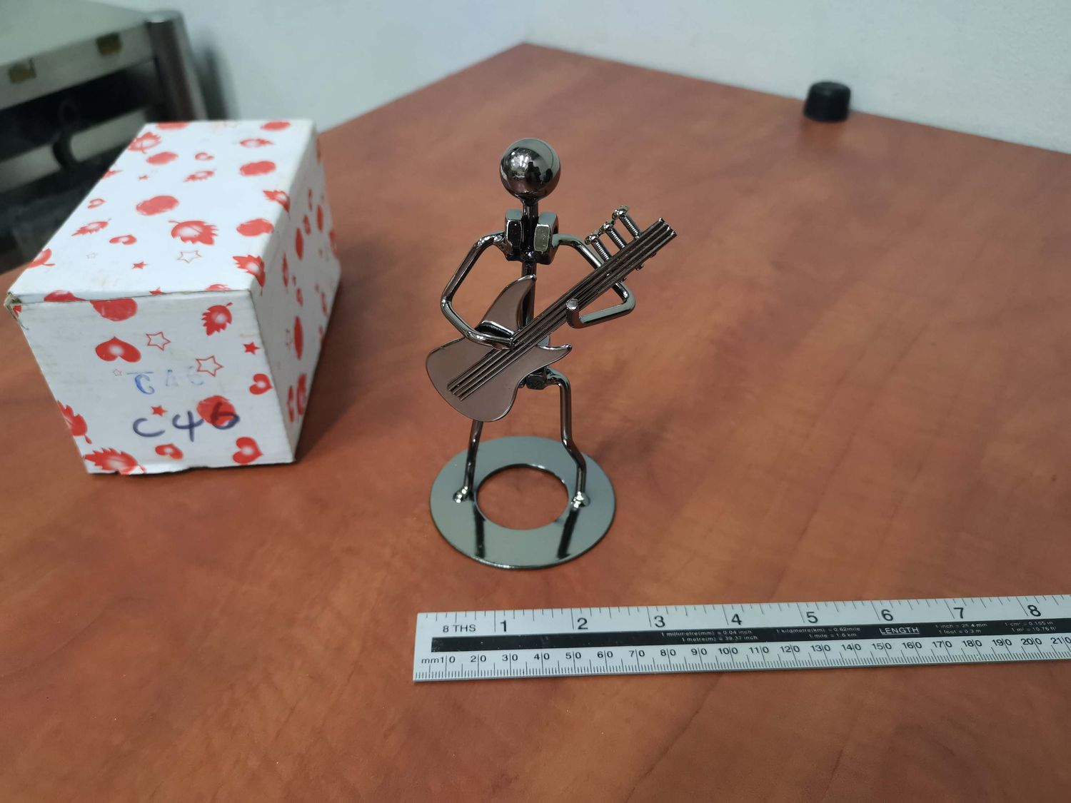 Metal ornament large C46