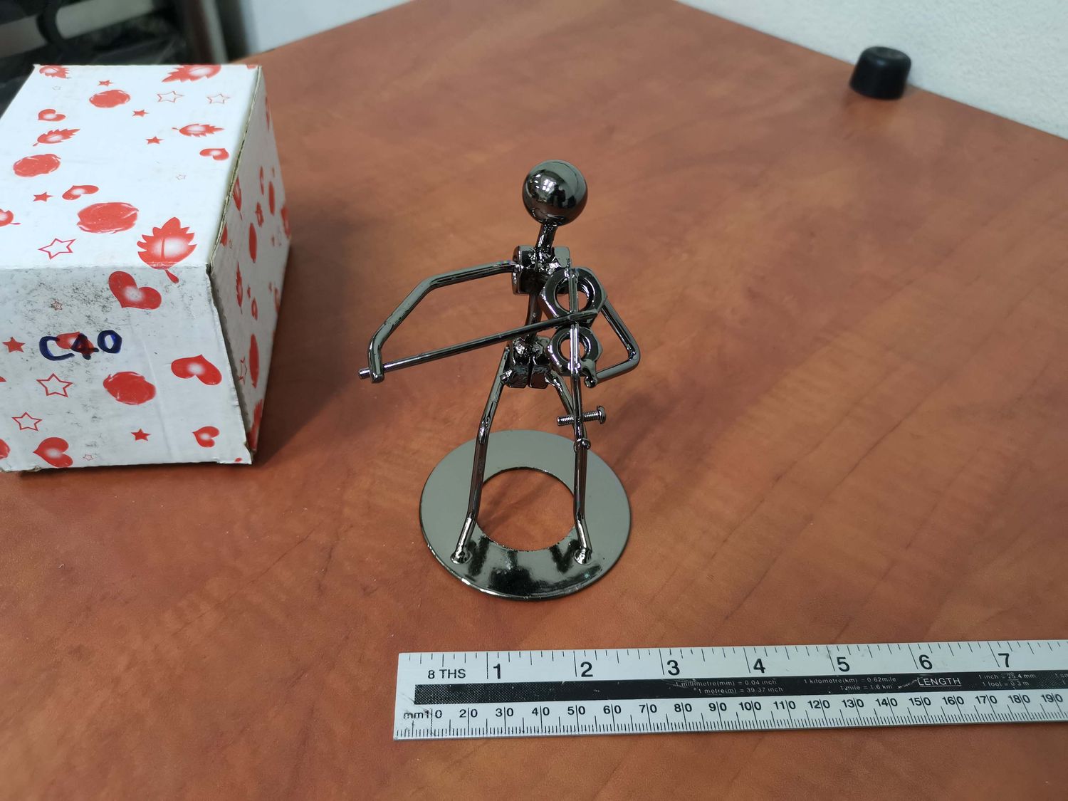 Metal ornament large C40