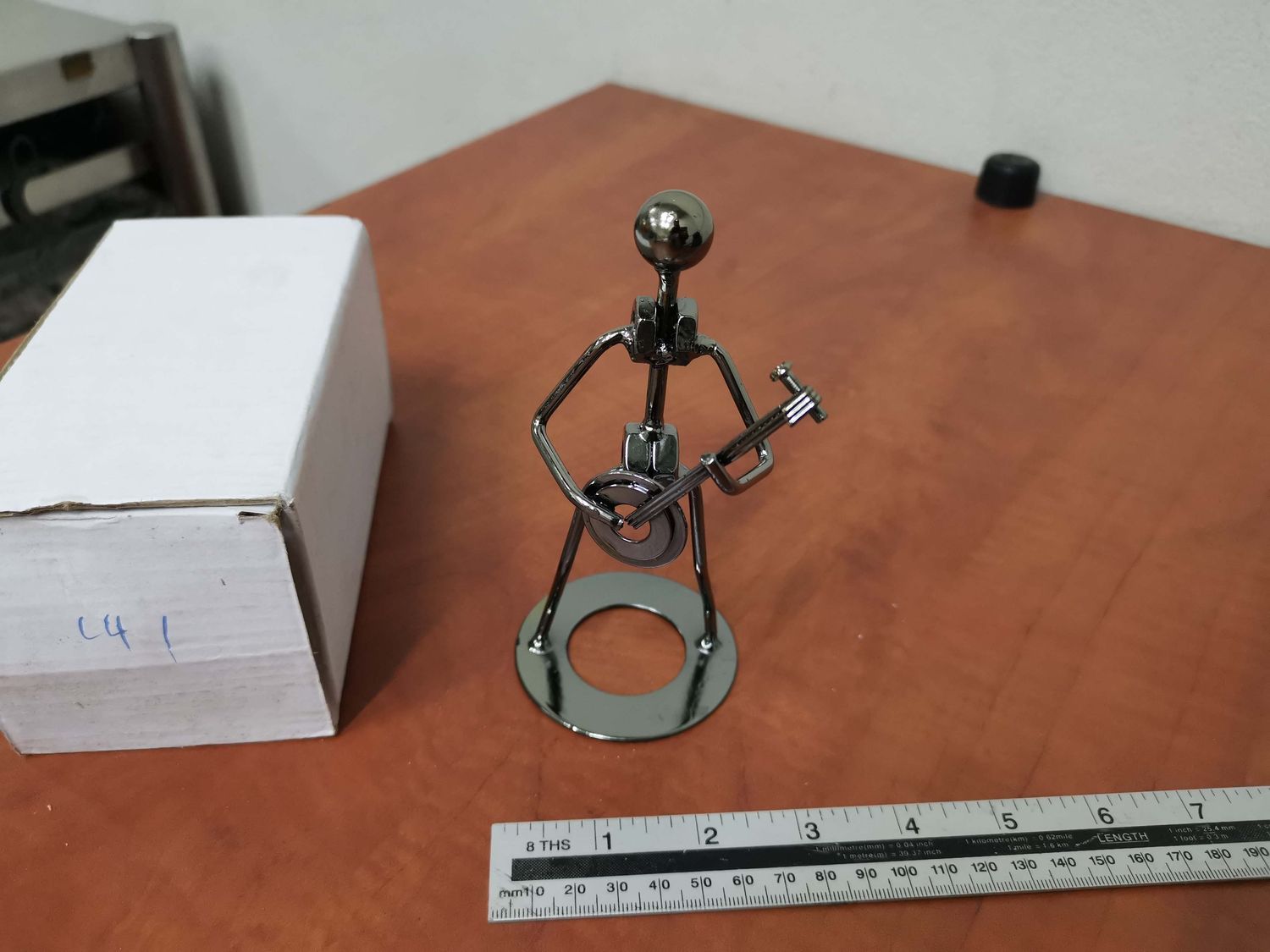 Metal ornament large C41