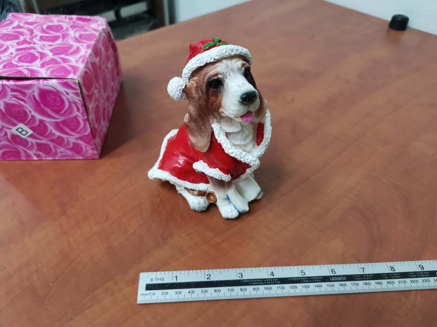 Porcelain Christmas basset hound