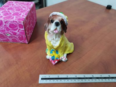 Porcelain dog beagle