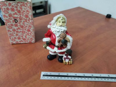 Porcelain father Christmas D