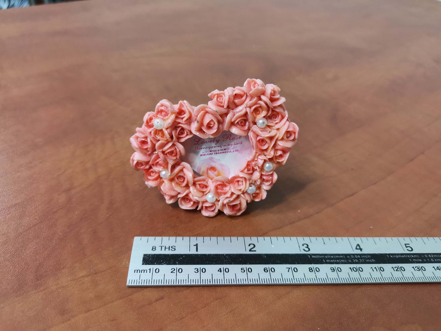 Porcelain heart photo frame