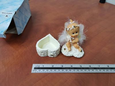 Porcelain angel VP2-250055C A