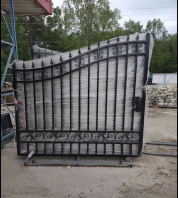 Custom Plain Gates