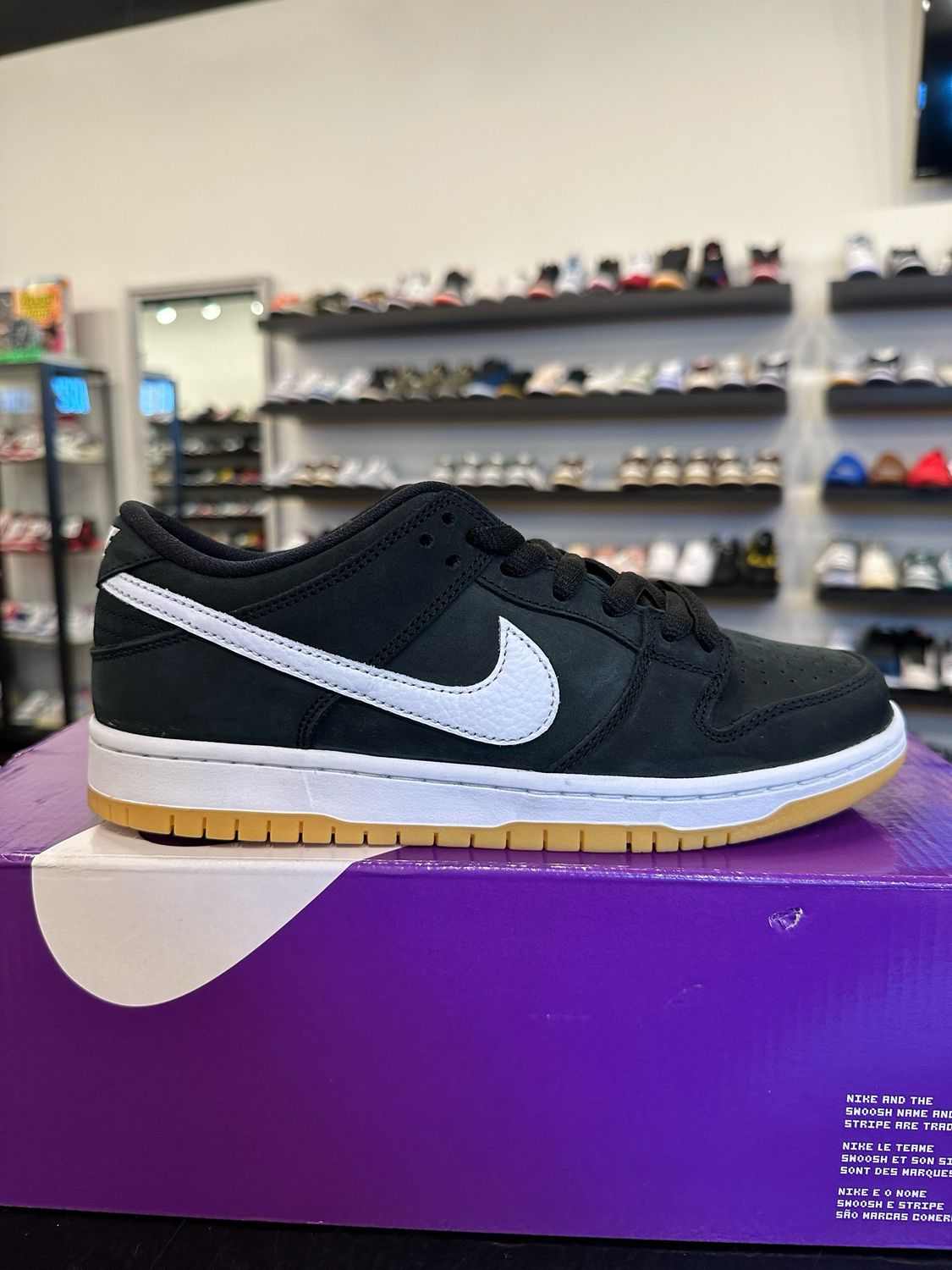 Nike SB Dunk Low Black Gum Size 7 (8.5W) Brand New