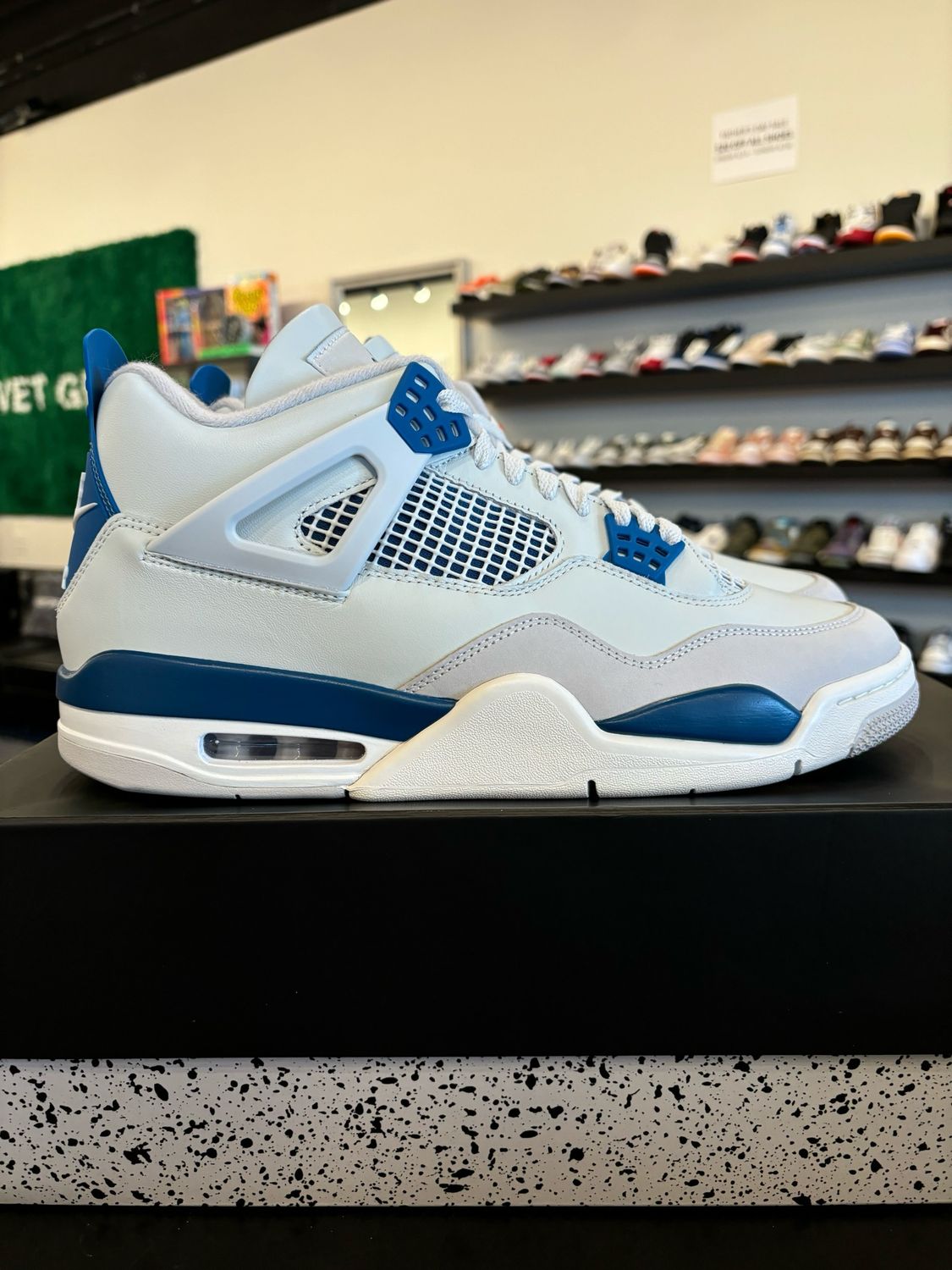 Jordan 4 Military Blue Size 12 Brand New