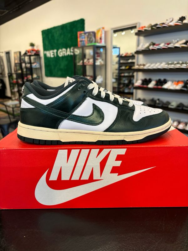 Nike Dunk Low Vintage Green Size 8 (9.5W) Pre-Owned