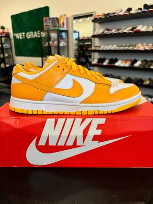 Nike Dunk Low Laser Orange Size 8.5 (10W) Pre-Owned