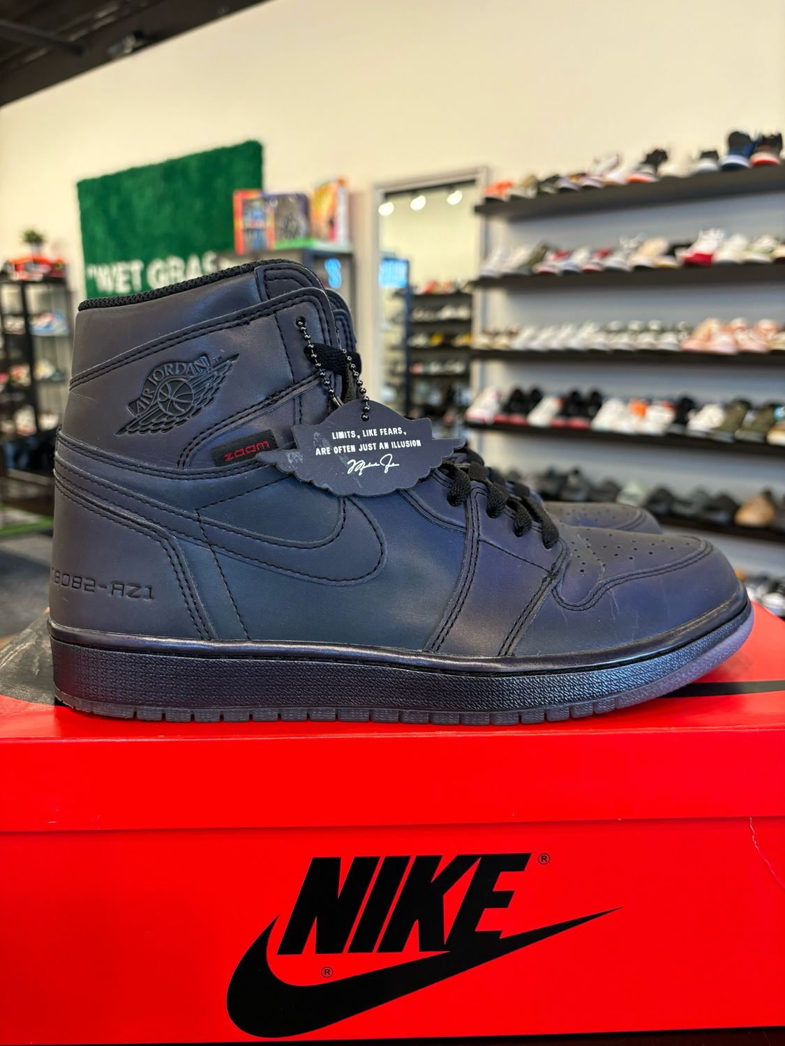 Jordan 1 Zoom Fearless Size 8.5 Pre-Owned