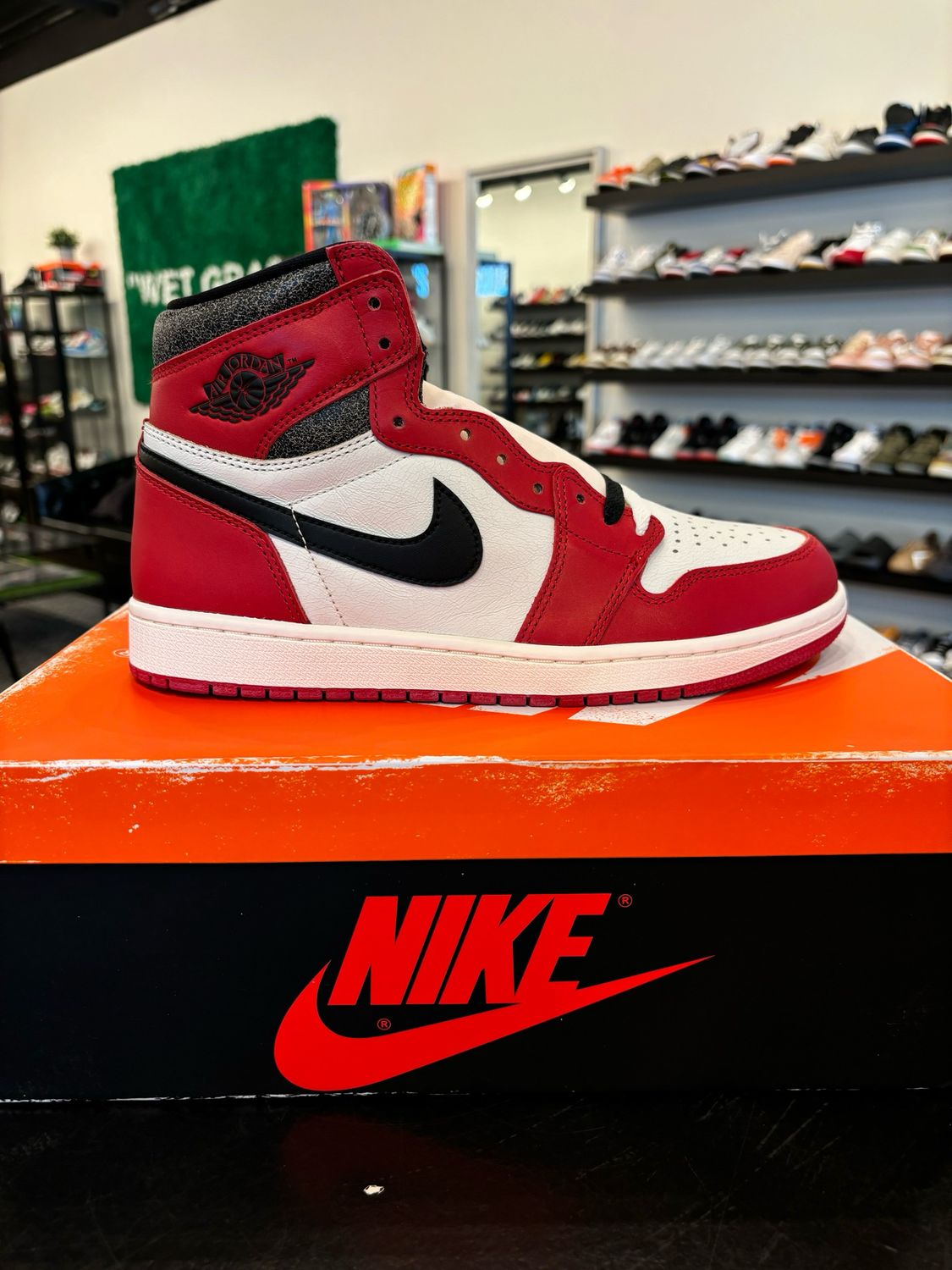 Jordan 1 Lost and Found Size 9 Brand New