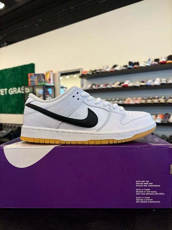 Nike SB Dunk Low White Black Gum Size 9.5 Brand New