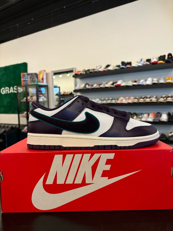 Nike Dunk Low Purple Green Size 9.5 Brand New