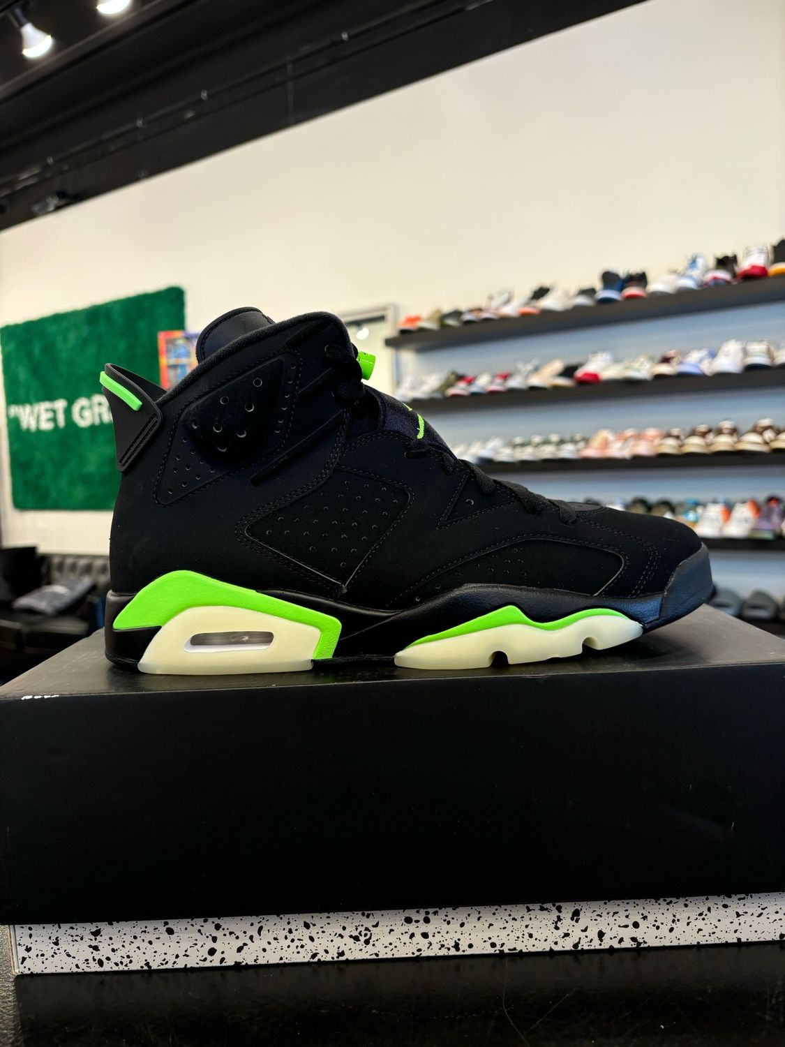 Jordan 6 Electric Green Size 10 Brand New
