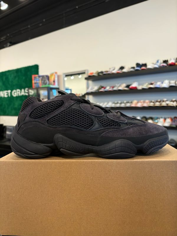 Yeezy 500 Utility Black Size 11 Brand New