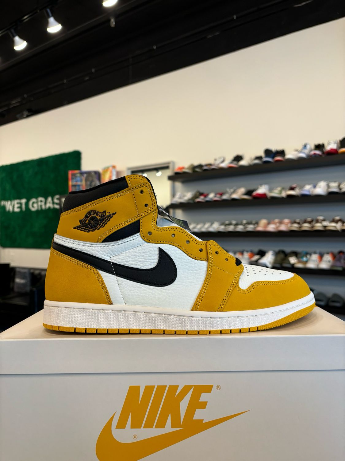 Jordan 1 Yellow Ochre Size 11.5 Brand New