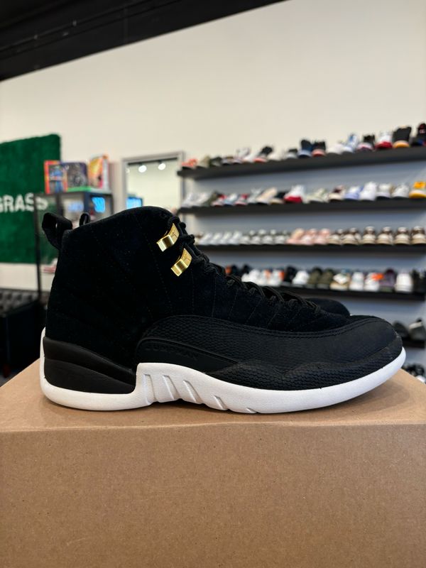 Jordan 12 Reverse Taxi Size 8 Pre-Owned (No Box)