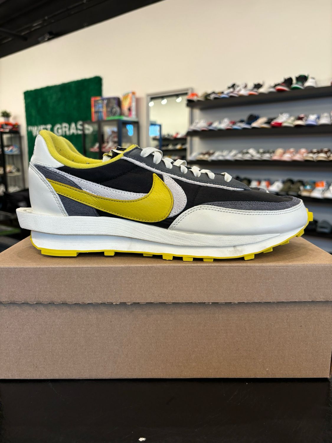 Nike Sacai Undercover Yellow Black Size 12 Pre-Owned (No Box)