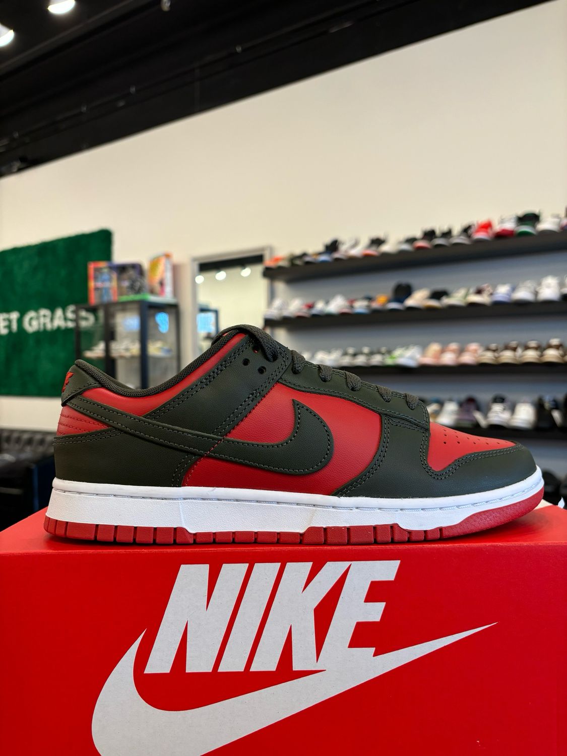 Nike Dunk Low Mystic Red Size 8.5 Brand New