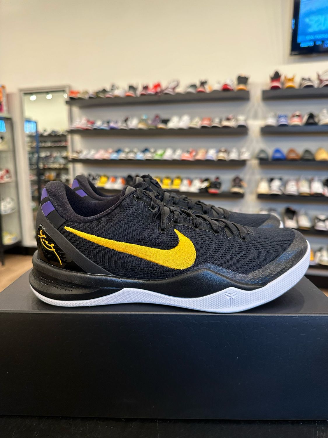 Nike Kobe 8 Lakers Away Size 8.5 Brand New