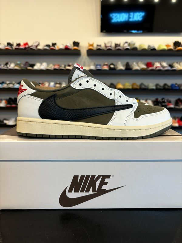 Jordan 1 Low Travis Scott Medium Olive Size 9 Brand New