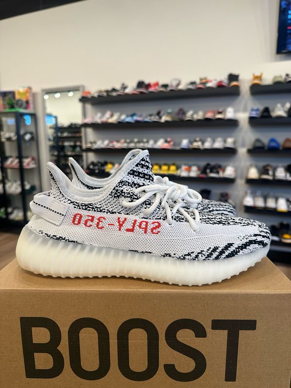 Yeezy 350 V2 Zebra Size 8.5 Brand New
