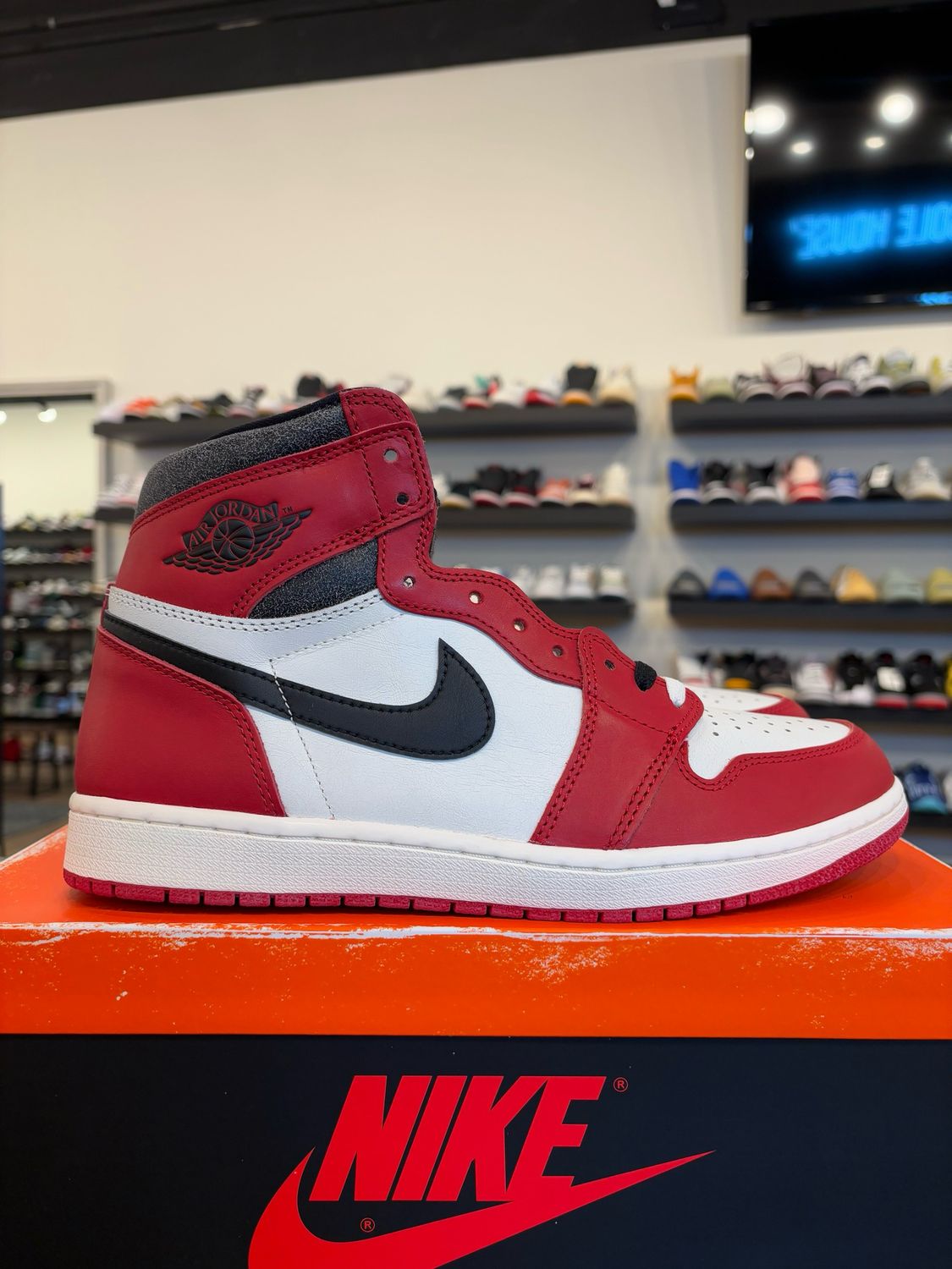 Jordan 1 Lost and Found Size 10.5 Brand New