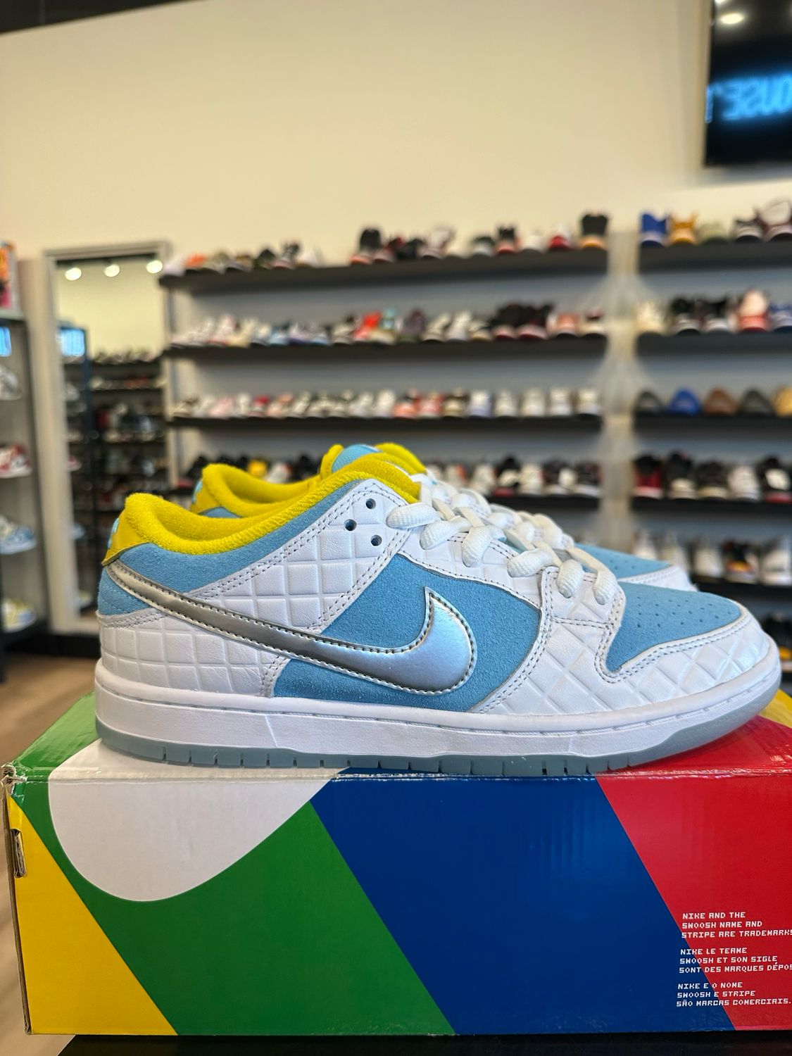 Nike SB Dunk Low FTC Lagoon Size 8.5 Brand New