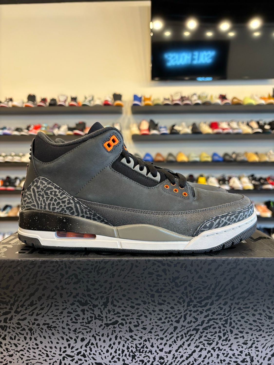 Jordan 3 Fear Size 10 Pre-Owned