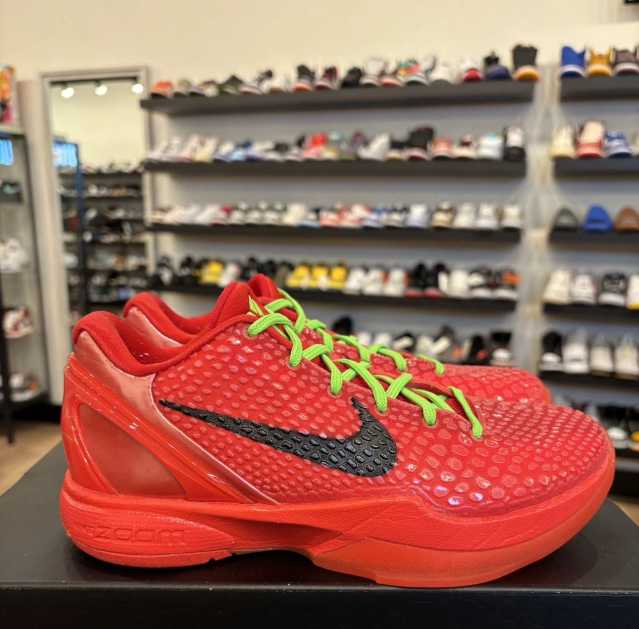 Nike Kobe 6 Protro Reverse Grinch Size 5.5 Pre-Owned