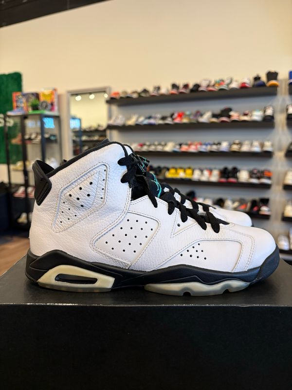 Jordan 6 White Jade Size 6Y (7.5W) Pre-Owned