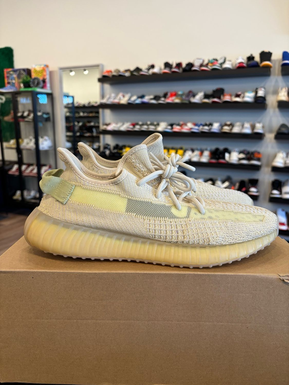 Yeezy 350 V2 Flax Size 11 Pre-Owned