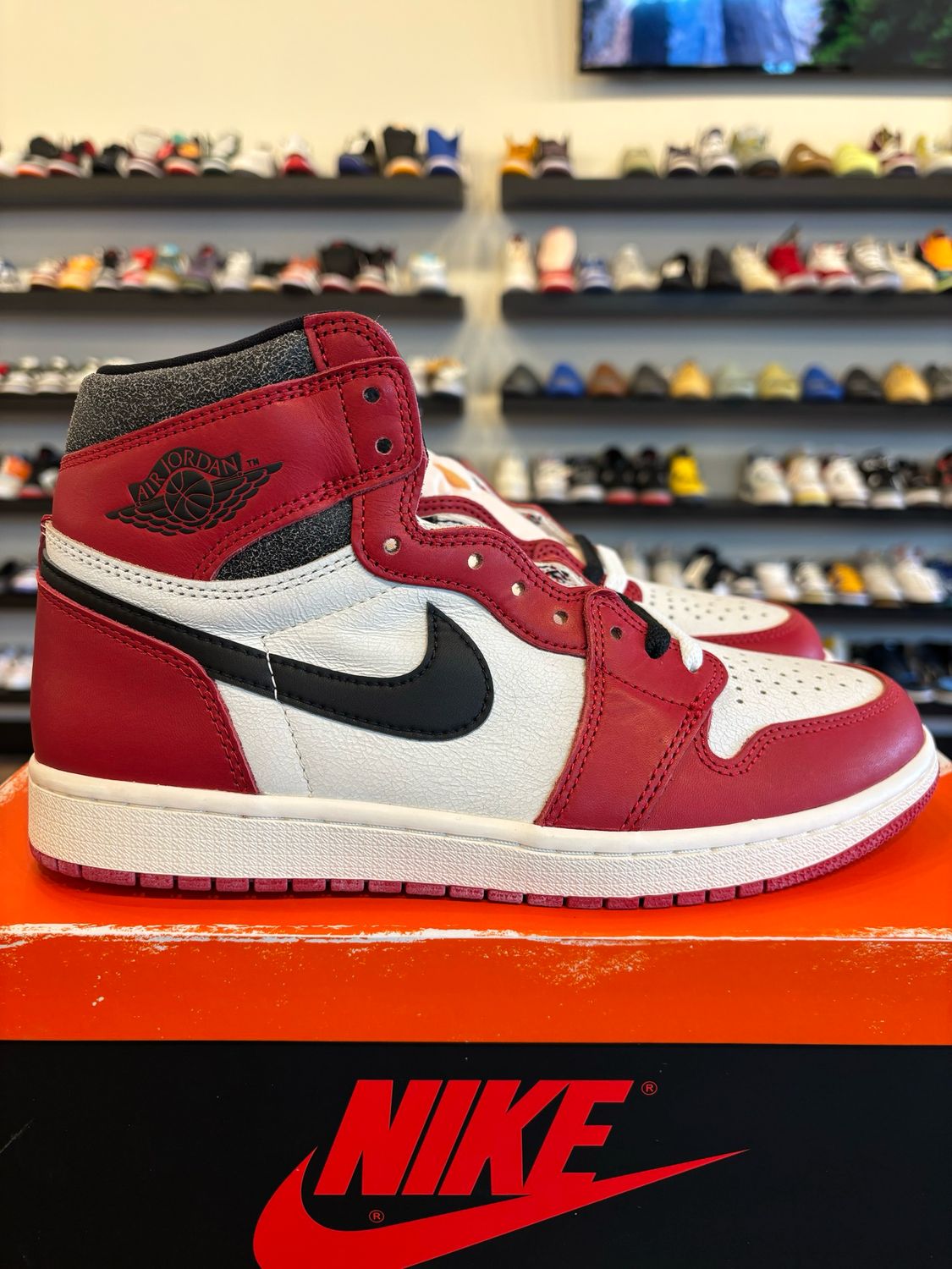 Jordan 1 Lost and Found Size 9 Brand New