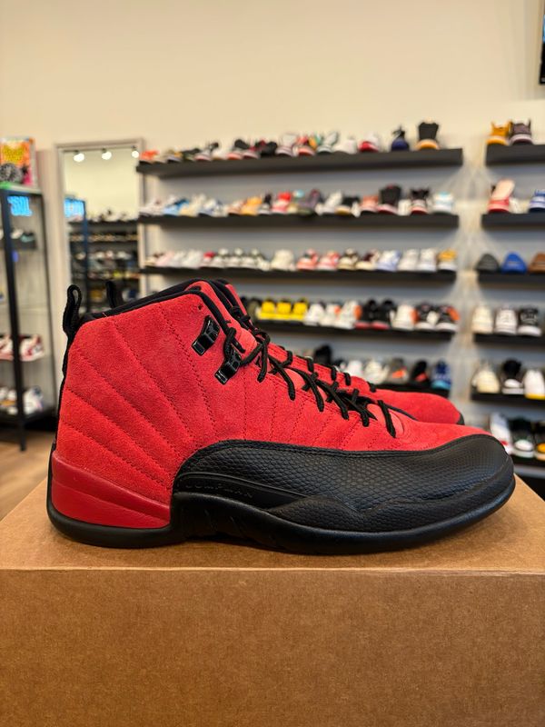 Jordan 12 Reverse Flu Game Size 8.5 Pre-Owned (No Box)