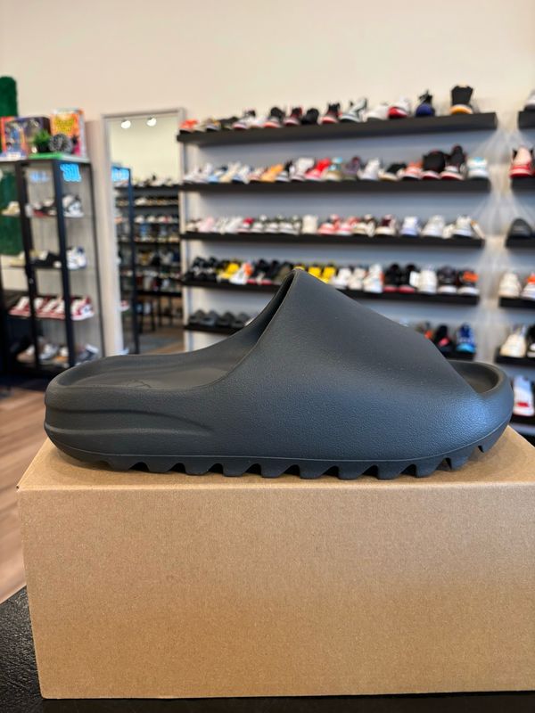 Yeezy Slide Dark Onyx Size 13 Brand New