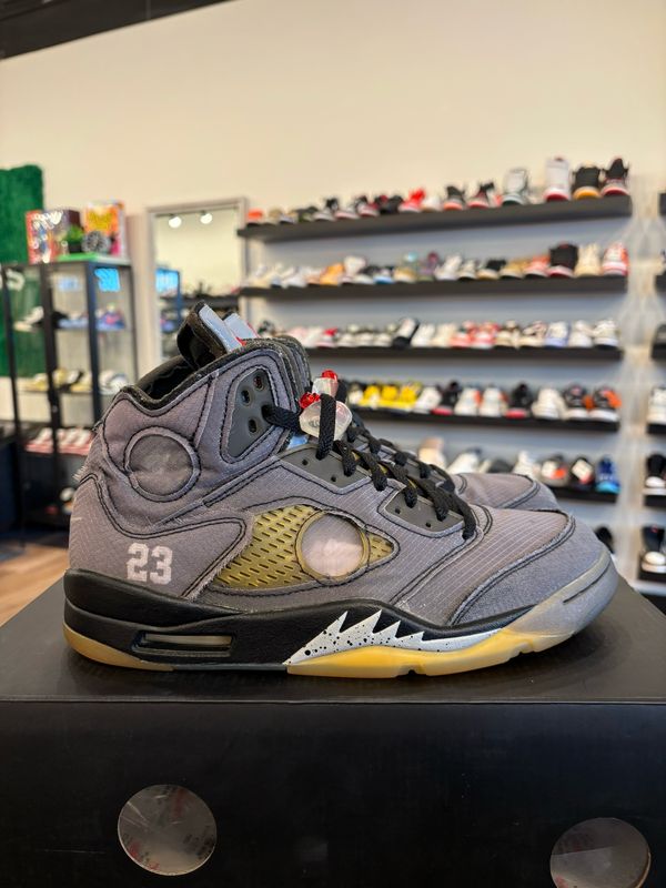 Jordan 5 Off White Muslin Black Size 8.5 Pre-Owned