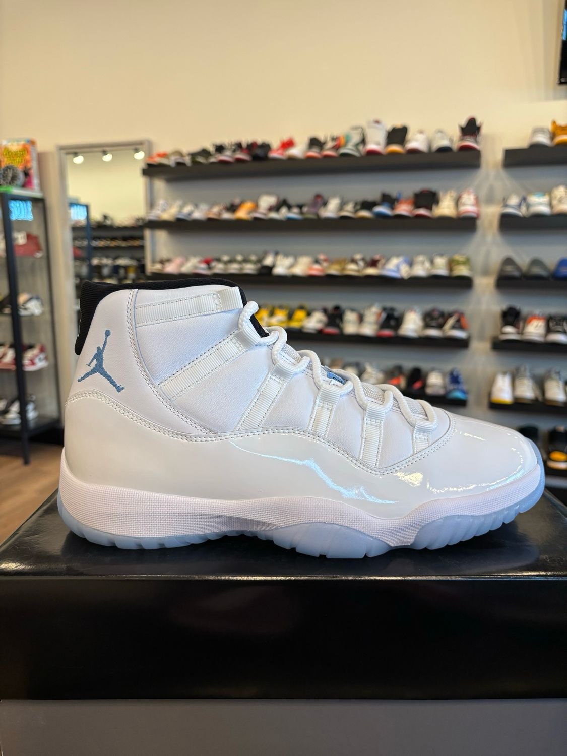 Jordan 11 Legend Blue 2024 Size 11 Brand New