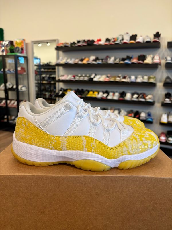 Jordan 11 Low Yellow Snake Size 8.5 (10W) Pre-Owned (No Box)