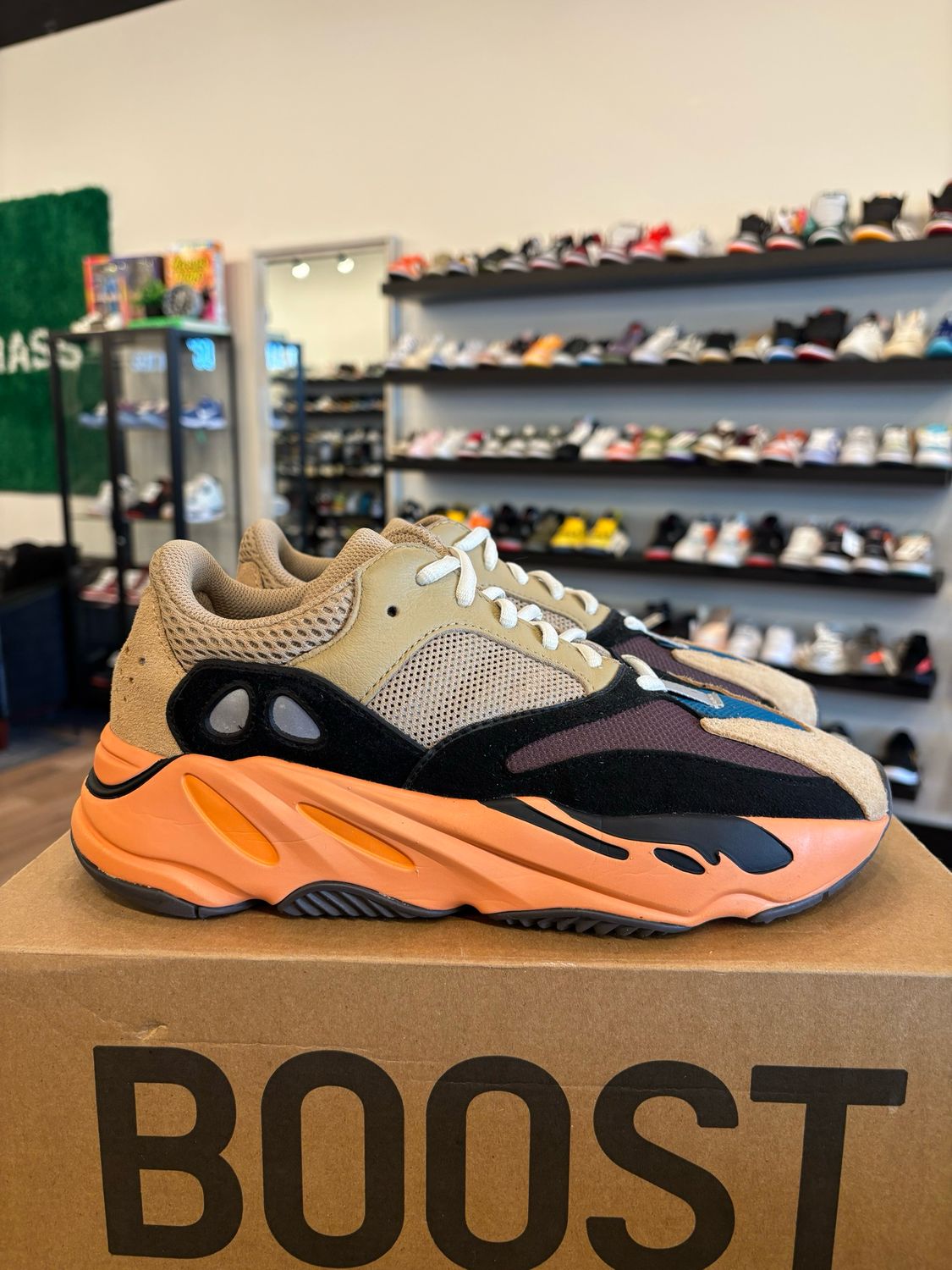Yeezy 700 Enflamed Size 7.5 (9W) Pre-Owned