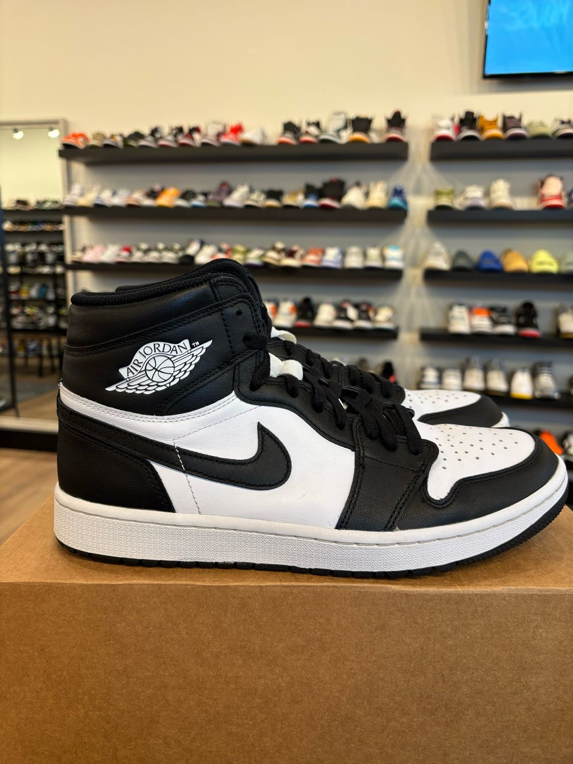 Jordan 1 Golf Black and White Size 10.5 Pre-Owned (No Box)