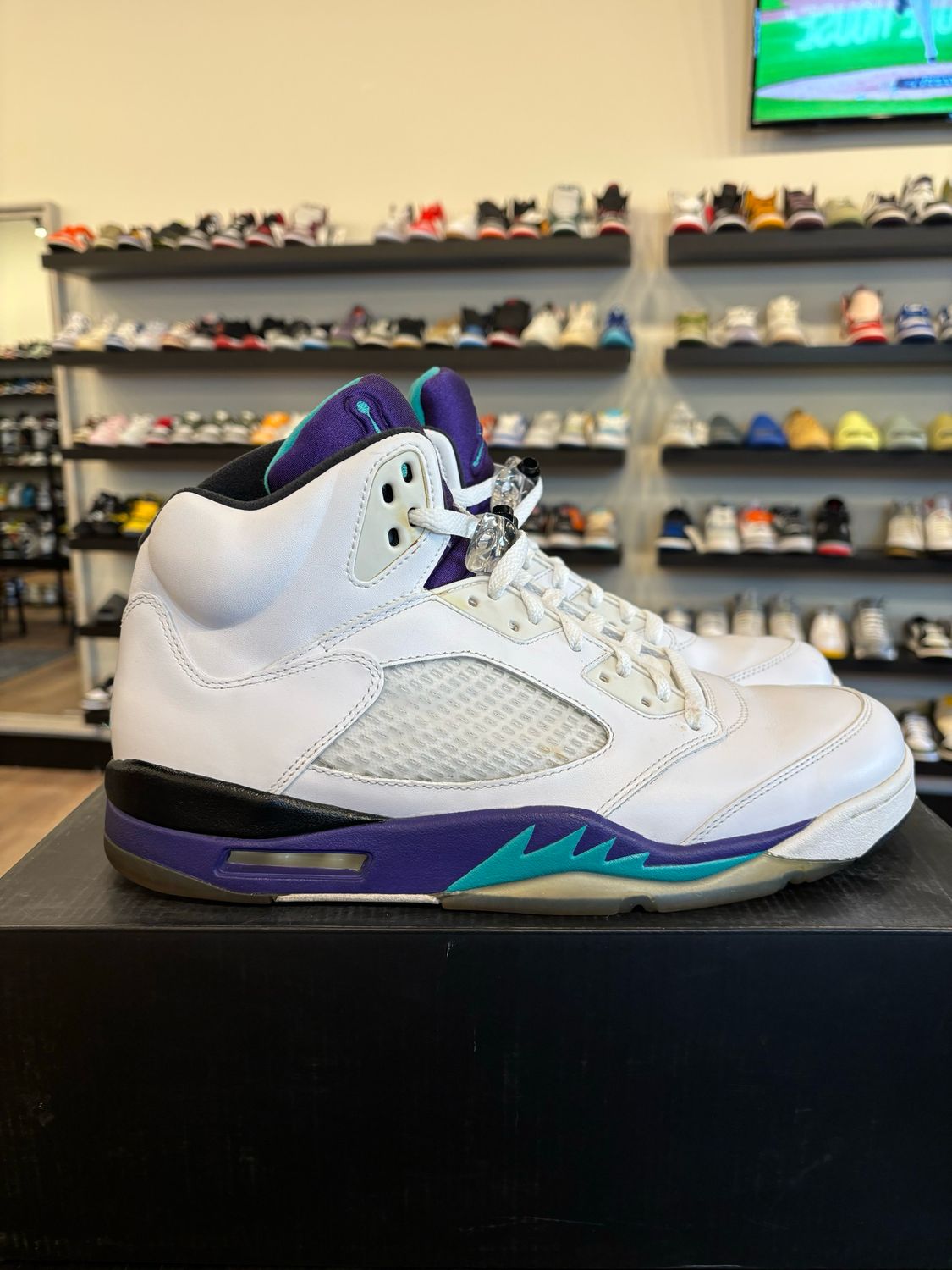 Jordan 5 Grape 2013 Size 12 Pre-Owned