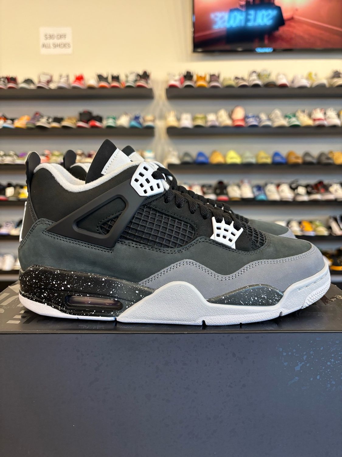 Jordan 4 Fear 2024 Size 9 Brand New