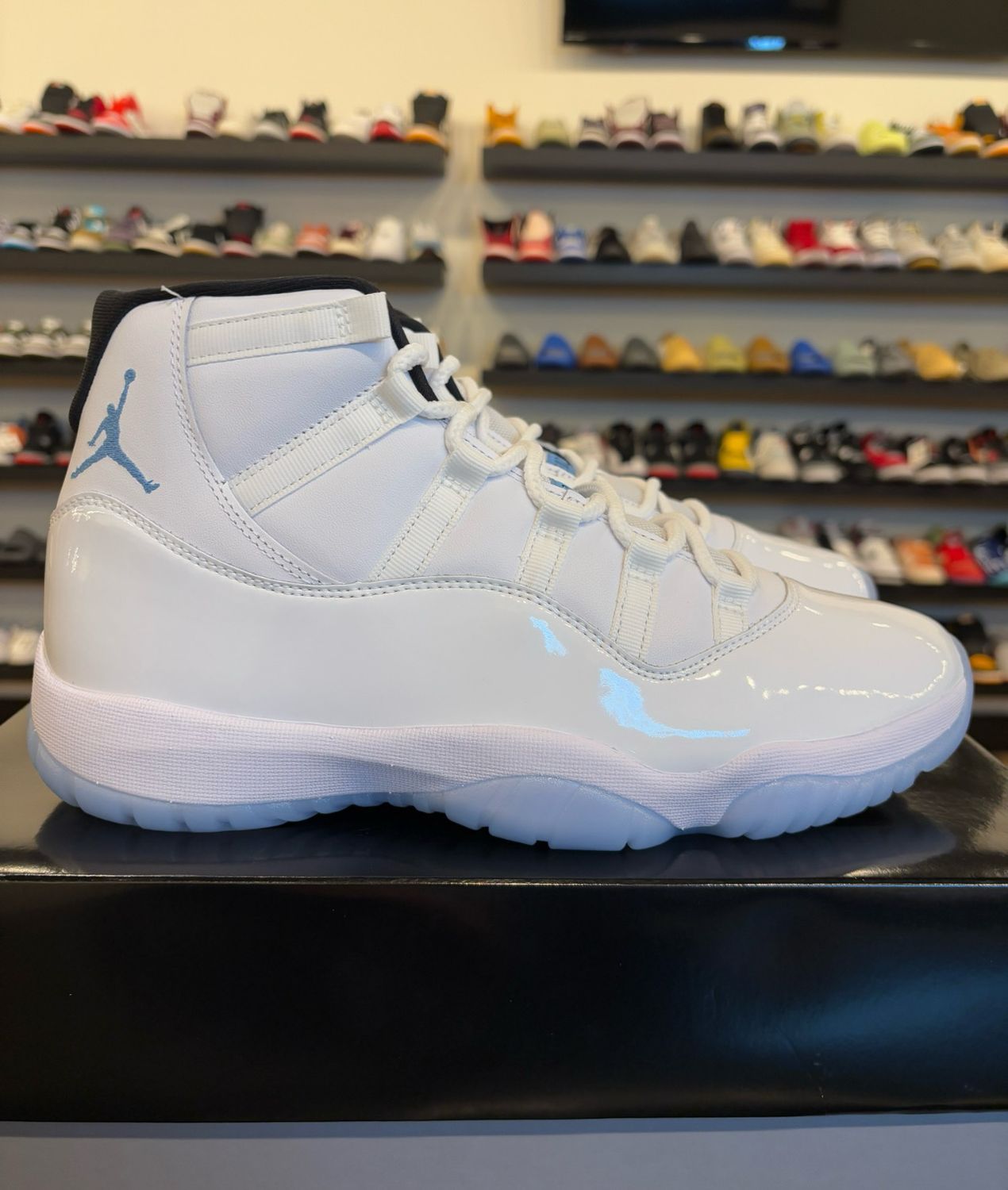 Jordan 11 Legend Blue 2024 Size 10.5 Brand New