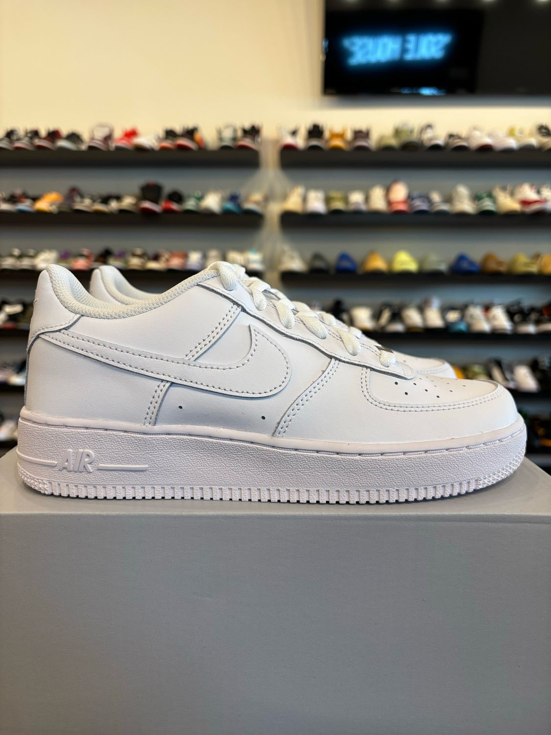 Nike Air Force 1 Triple White Size 6Y (7.5W) Brand New