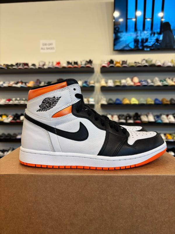 Jordan 1 Electro Orange Size 8.5 Pre-Owned (No Box)